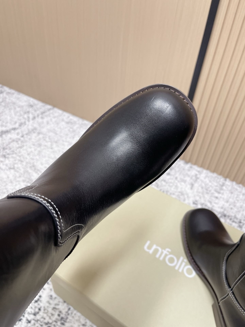 Unfolio Boots